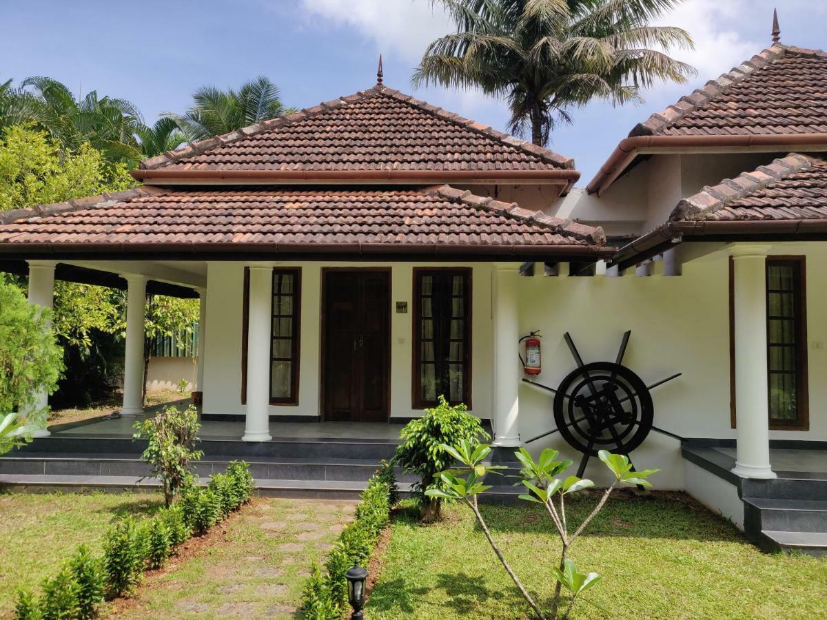 Alappuzha Triveny River Palace酒店 外观 照片
