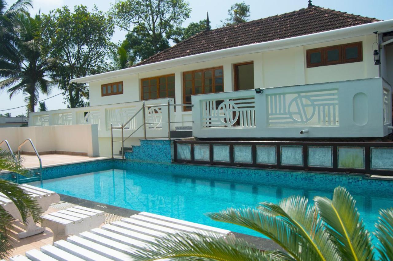 Alappuzha Triveny River Palace酒店 外观 照片