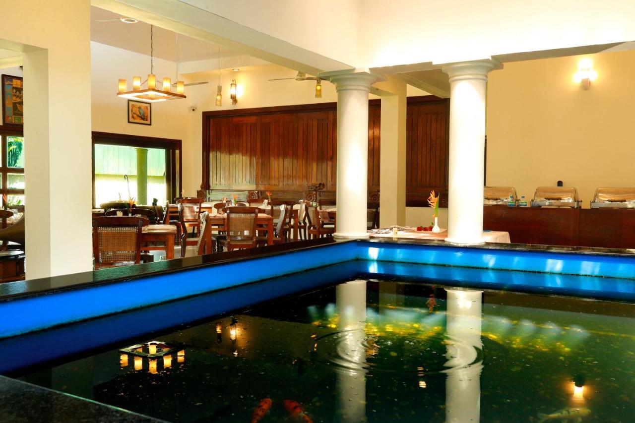 Alappuzha Triveny River Palace酒店 外观 照片