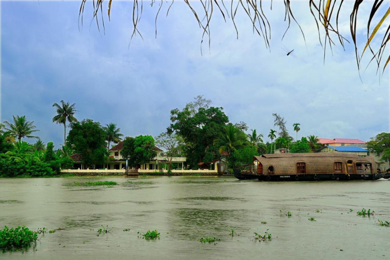 Alappuzha Triveny River Palace酒店 外观 照片