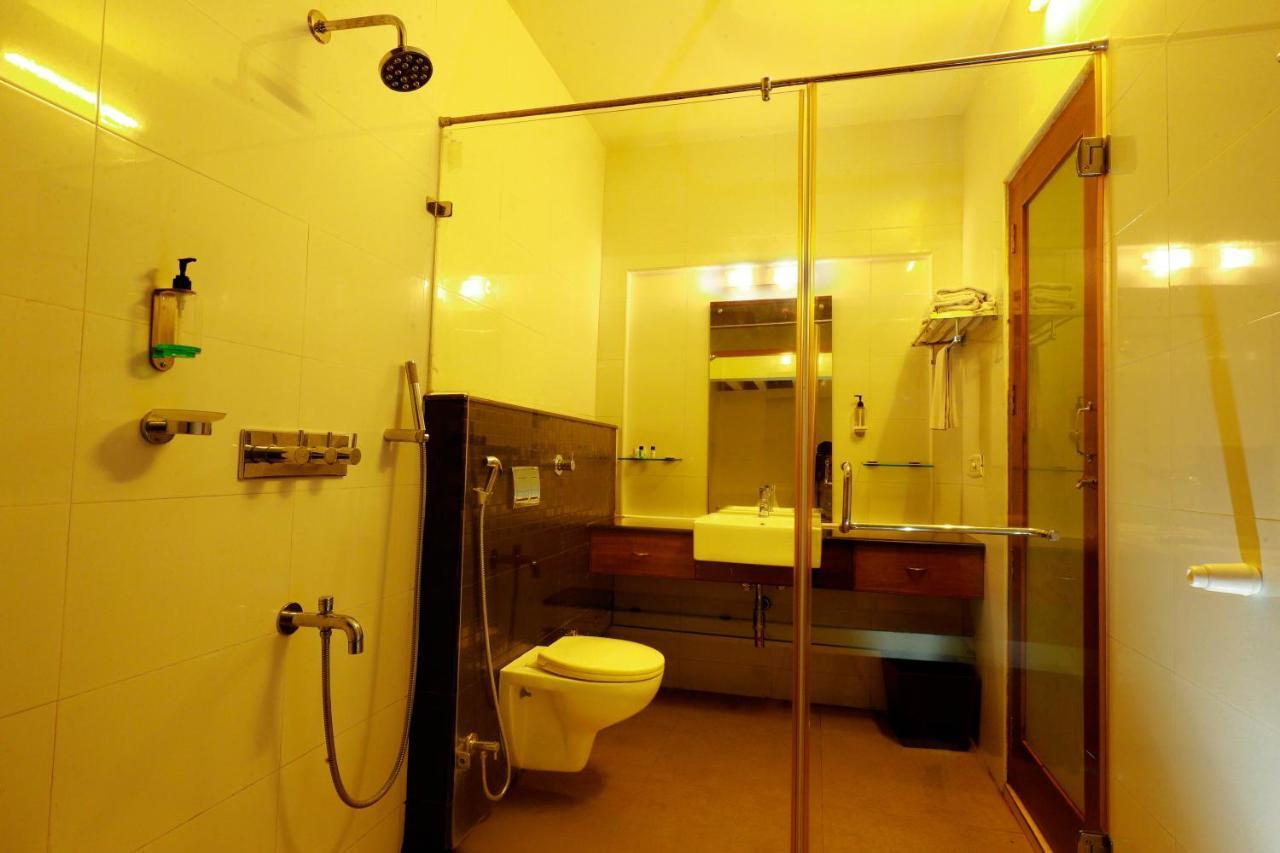 Alappuzha Triveny River Palace酒店 外观 照片
