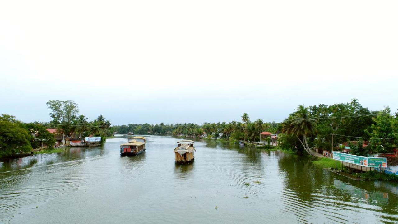 Alappuzha Triveny River Palace酒店 外观 照片